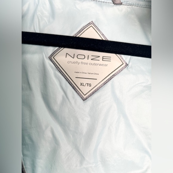Noize Kerri Gray Puffer Hooded Jacket Women’s Size XL Lightweight Cruelty Free. - Picture 7 of 13